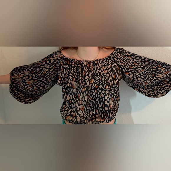 Ty he off shoulder blouse‎ - Picture 4 of 7